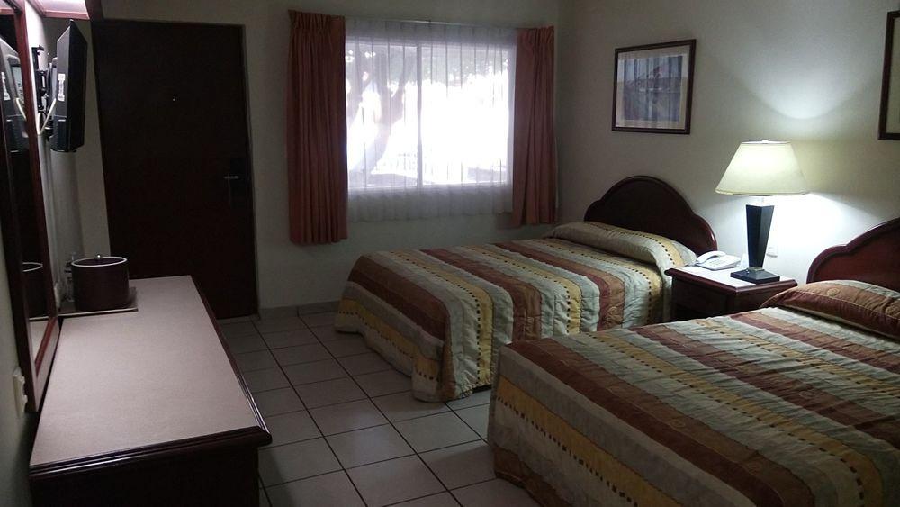 Hotel Bugambilia Hermosillo Ngoại thất bức ảnh