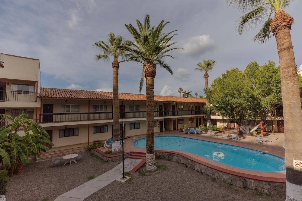 Hotel Bugambilia Hermosillo Ngoại thất bức ảnh