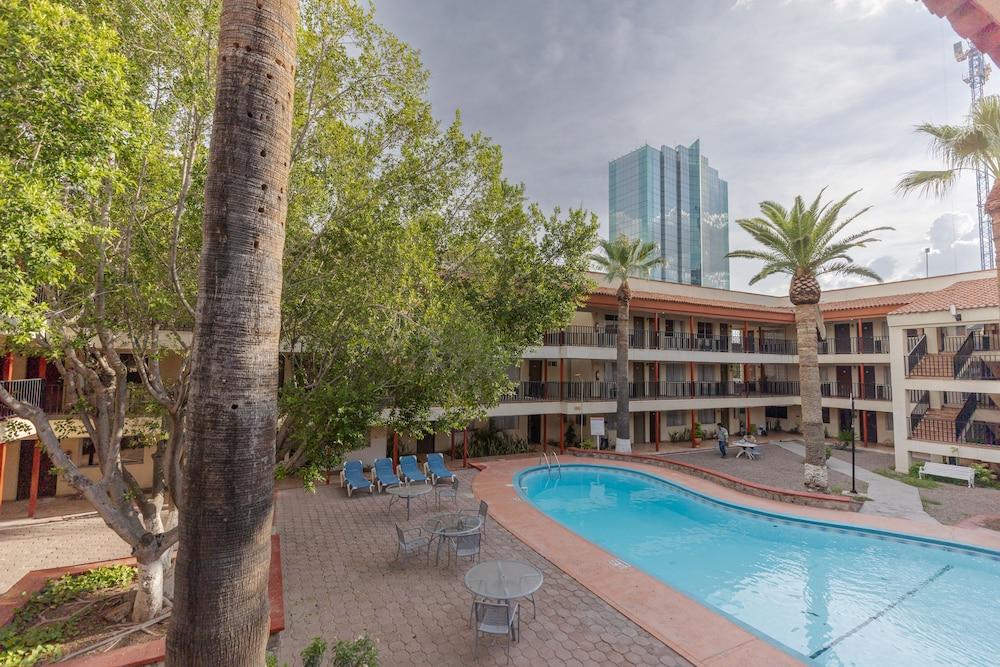 Hotel Bugambilia Hermosillo Ngoại thất bức ảnh