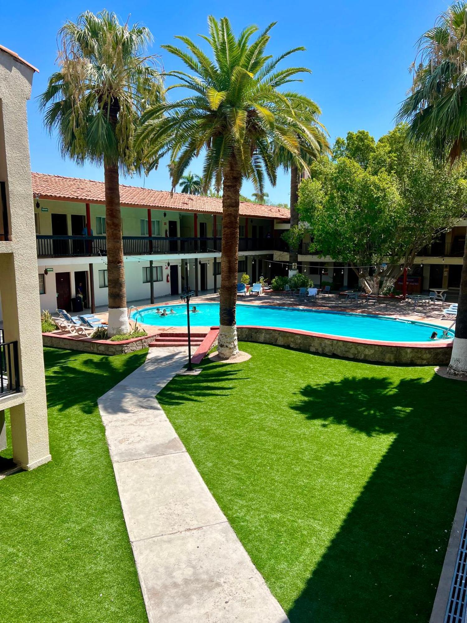 Hotel Bugambilia Hermosillo Ngoại thất bức ảnh