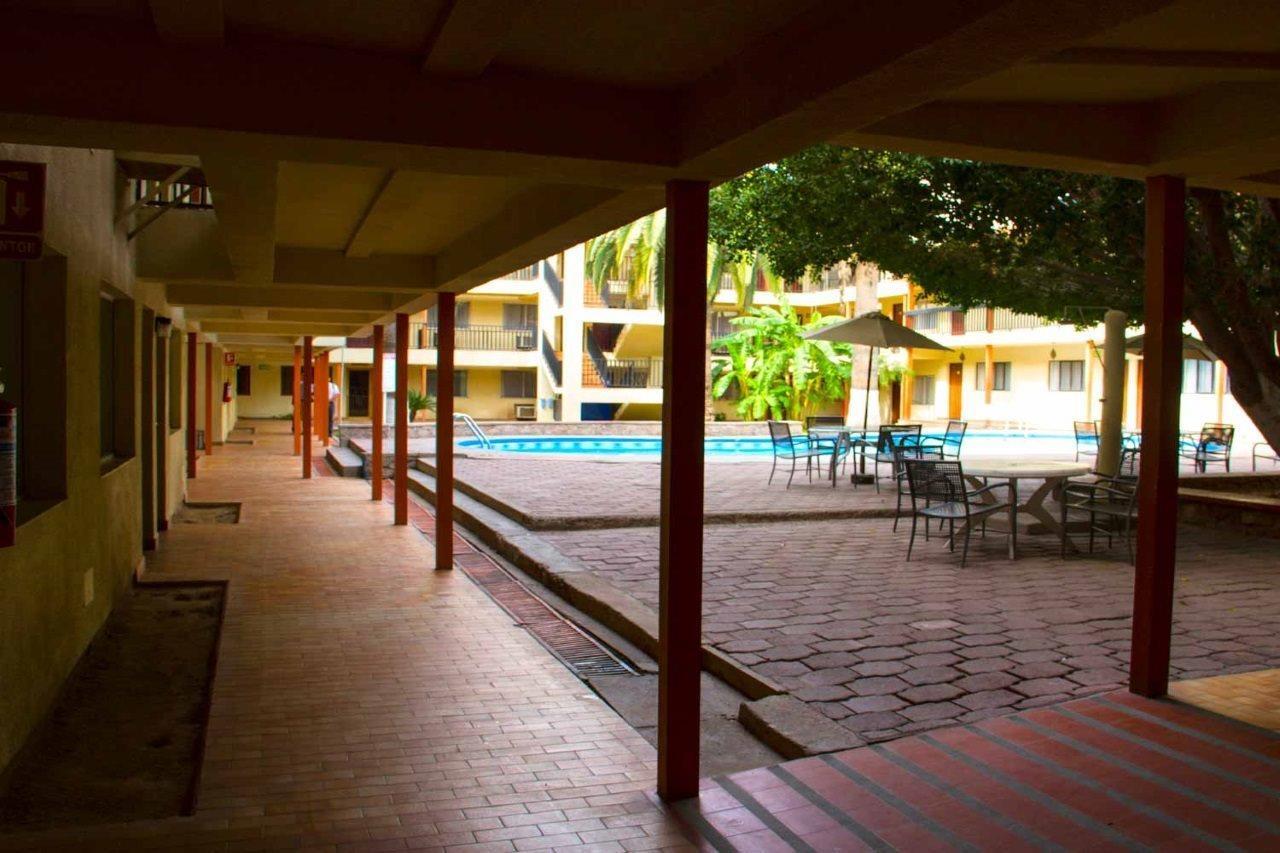 Hotel Bugambilia Hermosillo Ngoại thất bức ảnh